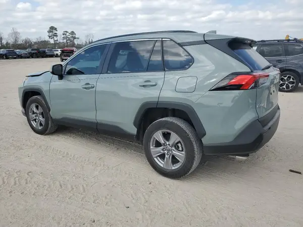 2T3W1RFV1NW188576 2022 TOYOTA RAV 4 - Image 2