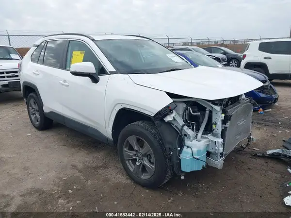 2T3W1RFV1RC263820 2024 TOYOTA RAV 4 - Image 1