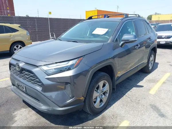 2T3W1RFV1RW329216 2024 TOYOTA RAV 4 - Image 2