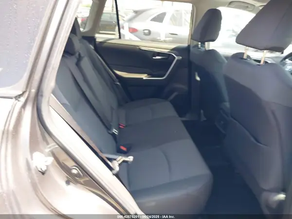 2T3W1RFV1RW329216 2024 TOYOTA RAV 4 - Image 8