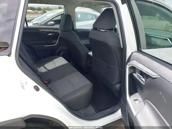 2T3W1RFV1RW344458 2024 TOYOTA RAV 4 - Image 8