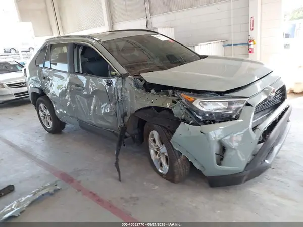 2T3W1RFV2KW028931 2019 TOYOTA RAV 4 - Image 1