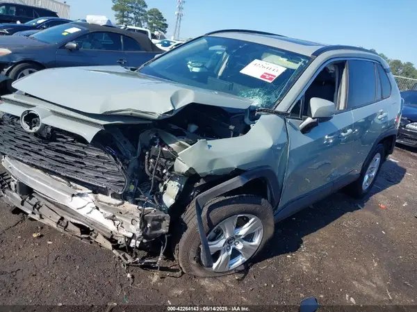 2T3W1RFV2LC054707 2020 TOYOTA RAV 4 - Image 2