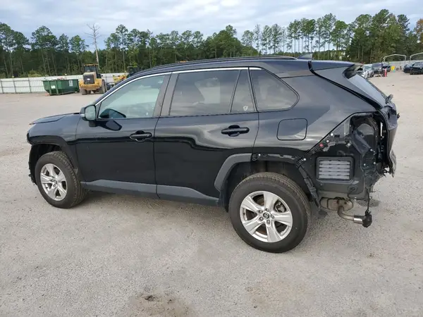 2T3W1RFV2MC095033 2021 TOYOTA RAV 4 - Image 2