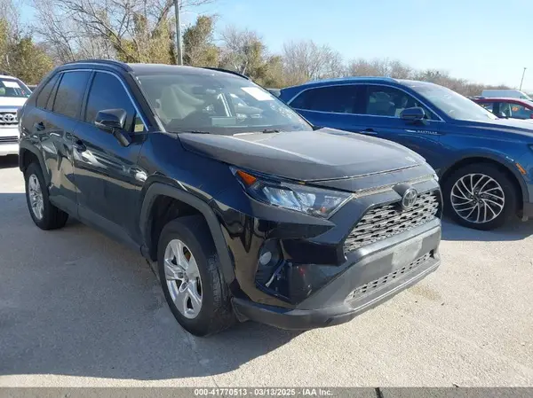 2T3W1RFV2MC132937 2021 TOYOTA RAV 4 - Image 1