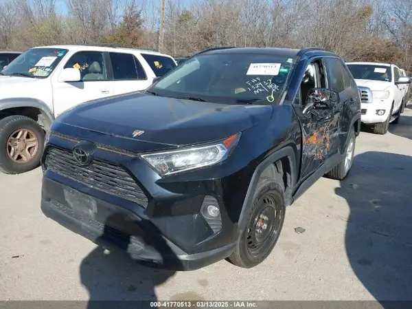 2T3W1RFV2MC132937 2021 TOYOTA RAV 4 - Image 2