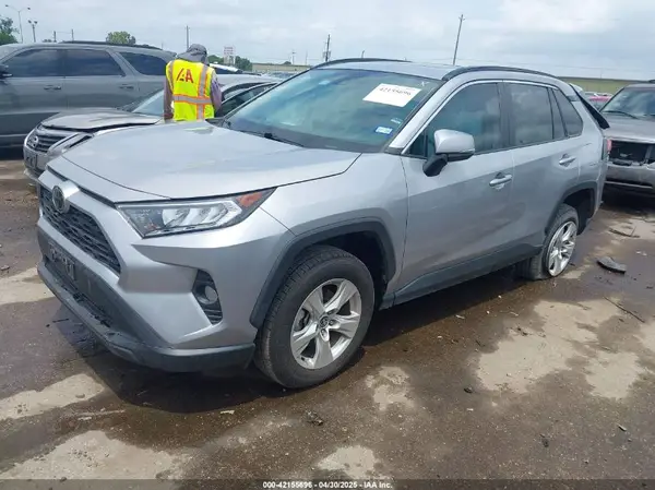 2T3W1RFV2MC151021 2021 TOYOTA RAV 4 - Image 2