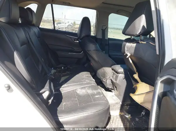 2T3W1RFV2MC166408 2021 TOYOTA RAV 4 - Image 8