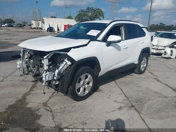 2T3W1RFV2MW124755 2021 TOYOTA RAV 4 - Image 2