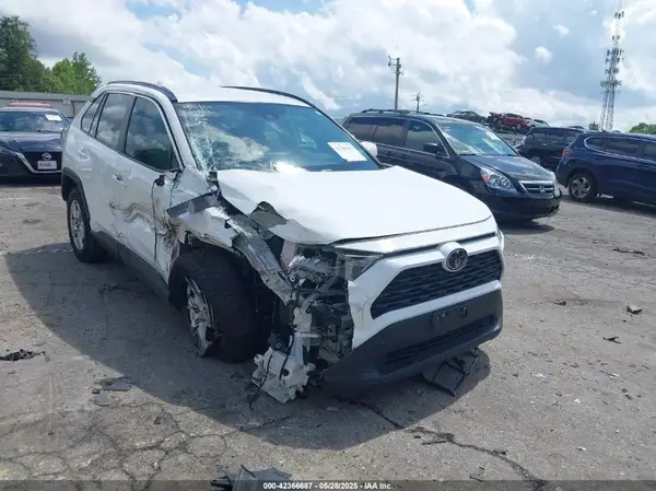 2T3W1RFV2MW146030 2021 TOYOTA RAV 4 - Image 1