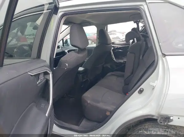 2T3W1RFV2MW157612 2021 TOYOTA RAV 4 - Image 8