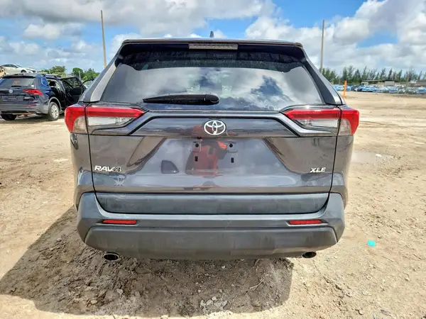 2022 TOYOTA RAV 4 auction photo 6