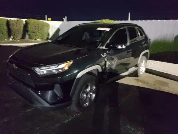 2T3W1RFV2NW203814 2022 TOYOTA RAV 4 - Image 1
