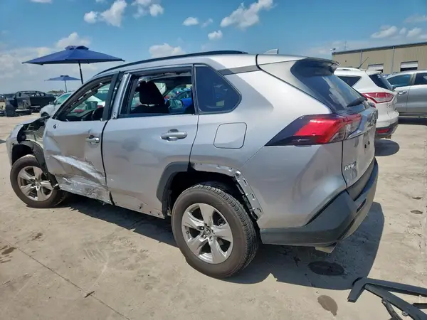 2T3W1RFV2PC242648 2023 TOYOTA RAV 4 - Image 2
