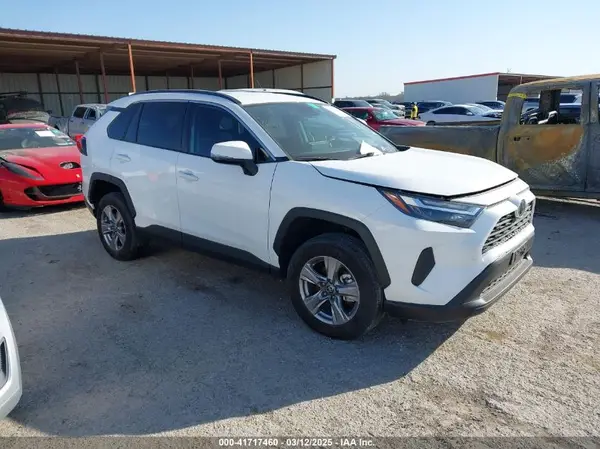 2T3W1RFV2RC262031 2024 TOYOTA RAV 4 - Image 1