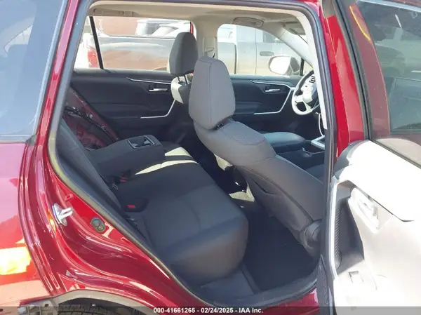 2T3W1RFV2RW312179 2024 TOYOTA RAV 4 - Image 8