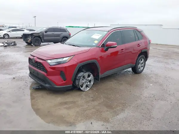 2T3W1RFV2RW321335 2024 TOYOTA RAV 4 - Image 2