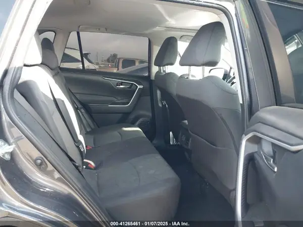 2T3W1RFV2RW325126 2024 TOYOTA RAV 4 - Image 8