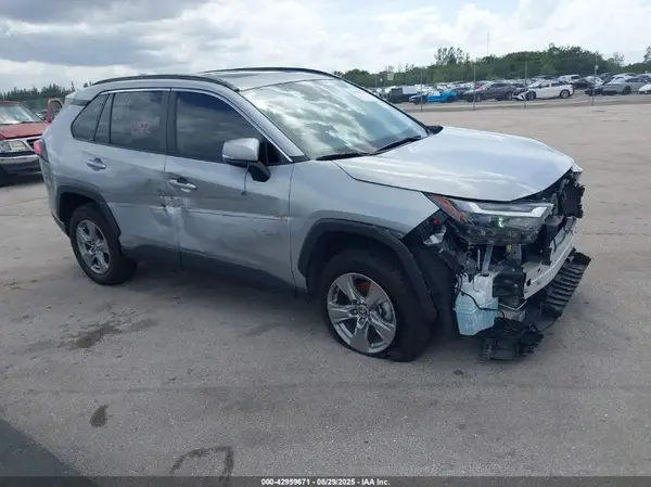 2T3W1RFV2RW344310 2024 TOYOTA RAV 4 - Image 1