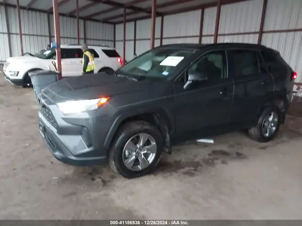 2T3W1RFV2RW362628 2024 TOYOTA RAV 4 - Image 2