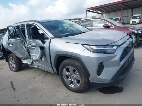 2T3W1RFV2SW393741 2025 TOYOTA RAV 4 - Image 1