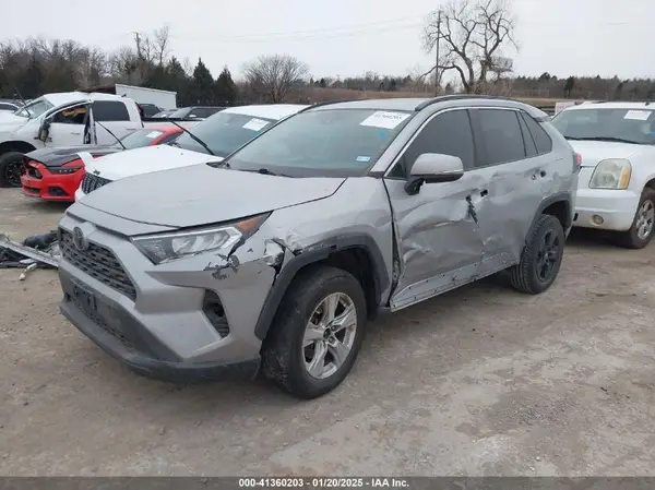 2T3W1RFV3KC032794 2019 TOYOTA RAV 4 - Image 2