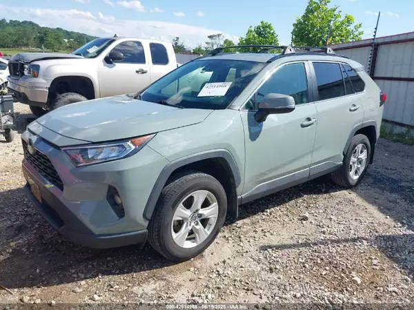 2T3W1RFV3KW007747 2019 TOYOTA RAV 4 - Image 2