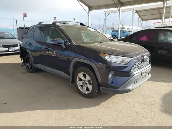 2T3W1RFV3KW007862 2019 TOYOTA RAV 4 - Image 1
