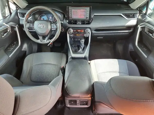 2019 TOYOTA RAV 4 auction photo 8