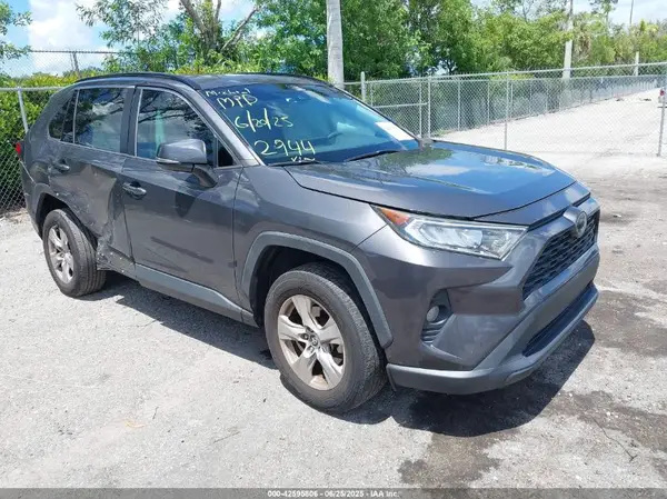 2T3W1RFV3KW022944 2019 TOYOTA RAV 4 - Image 1