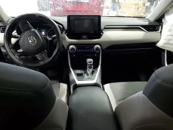 2T3W1RFV3MC098135 2021 TOYOTA RAV 4 - Image 8