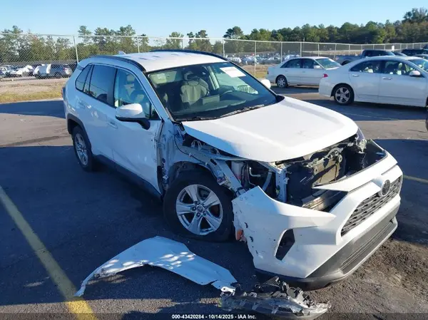 2T3W1RFV3MC109750 2021 TOYOTA RAV 4 - Image 1