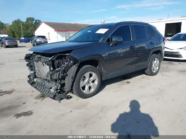 2T3W1RFV3MC123812 2021 TOYOTA RAV 4 - Image 2