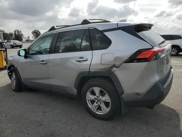 2T3W1RFV3MC158270 2021 TOYOTA RAV 4 - Image 2