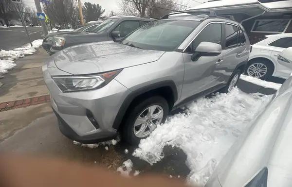 2T3W1RFV3MC162061 2021 TOYOTA RAV 4 - Image 2