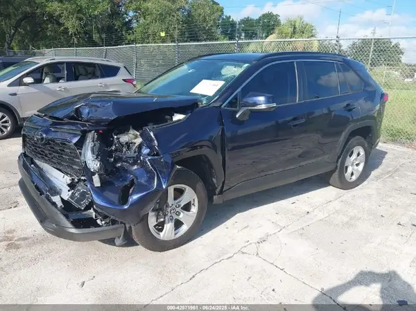 2T3W1RFV3MW134680 2021 TOYOTA RAV 4 - Image 2