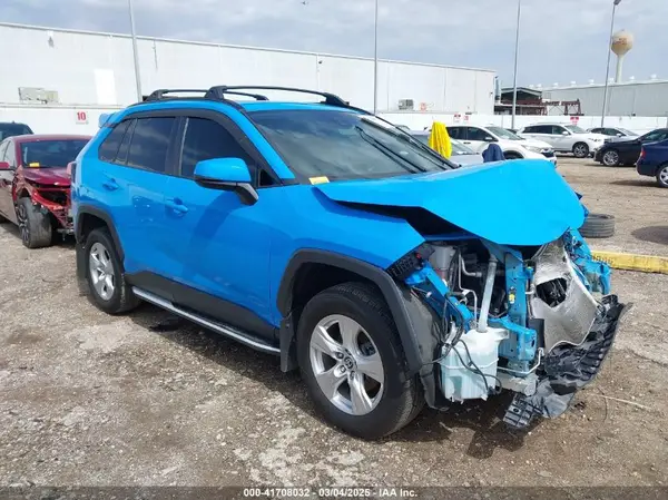 2T3W1RFV3MW164777 2021 TOYOTA RAV 4 - Image 1