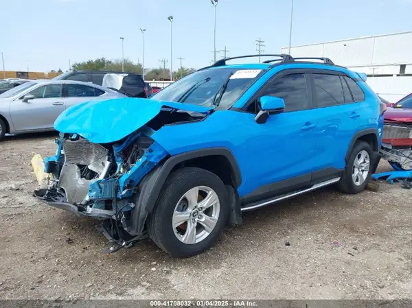 2T3W1RFV3MW164777 2021 TOYOTA RAV 4 - Image 2