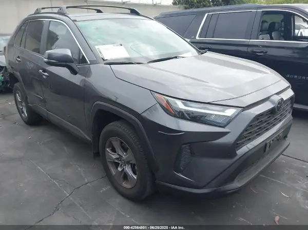 2T3W1RFV3NC181307 2022 TOYOTA RAV 4 - Image 1