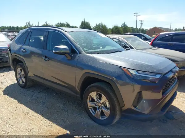2T3W1RFV3NC207159 2022 TOYOTA RAV 4 - Image 1
