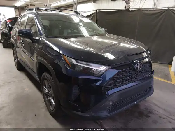 2T3W1RFV3NW186425 2022 TOYOTA RAV 4 - Image 1