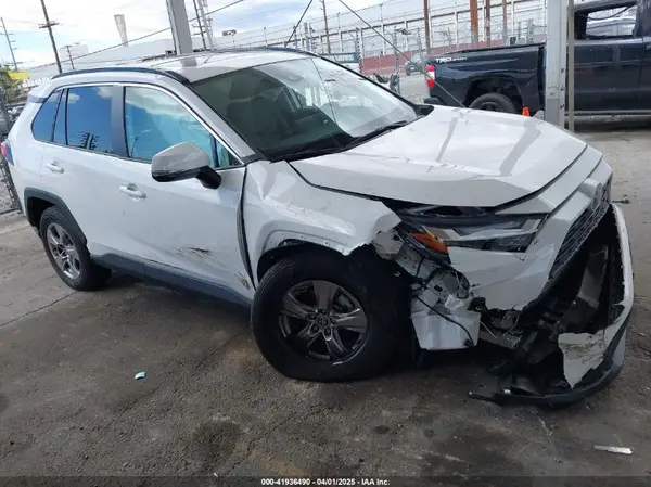 2T3W1RFV3NW220752 2022 TOYOTA RAV 4 - Image 1