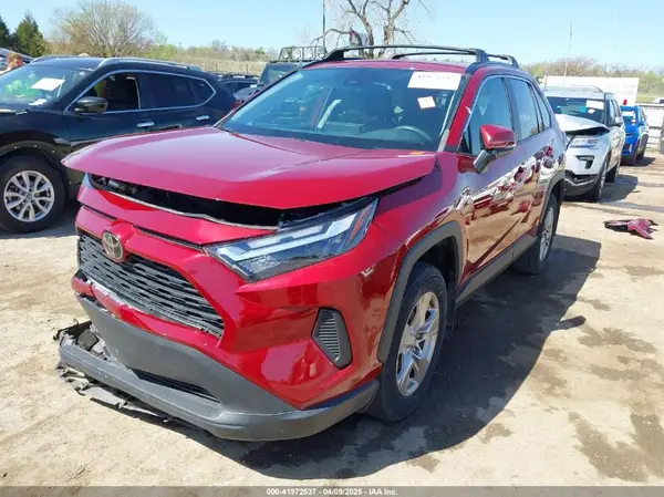 2T3W1RFV3PW242172 2023 TOYOTA RAV 4 - Image 2