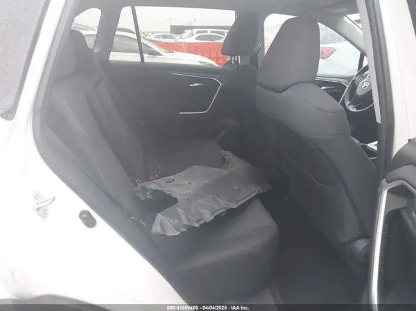 2T3W1RFV3PW266651 2023 TOYOTA RAV 4 - Image 8