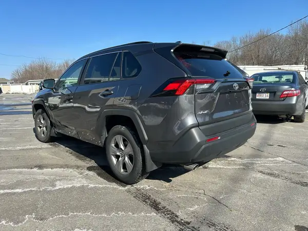 2T3W1RFV3RC252608 2024 TOYOTA RAV 4 - Image 2