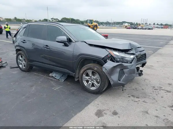 2T3W1RFV3RC263107 2024 TOYOTA RAV 4 - Image 1