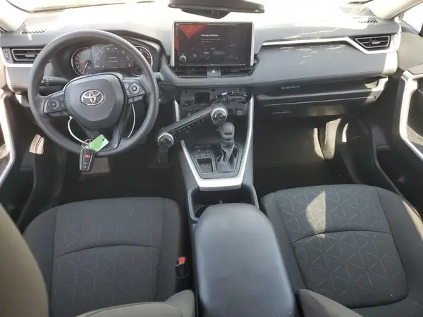 2T3W1RFV3RC266587 2024 TOYOTA RAV 4 - Image 8