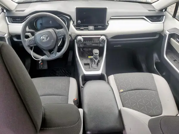 2T3W1RFV3RC282532 2024 TOYOTA RAV 4 - Image 8