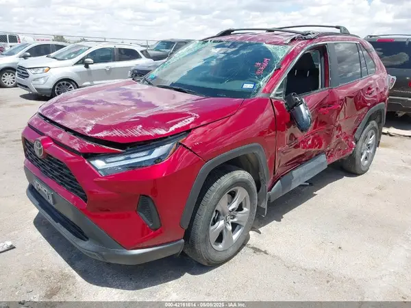 2T3W1RFV3RW331050 2024 TOYOTA RAV 4 - Image 2
