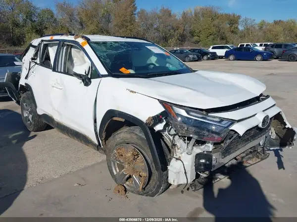 2T3W1RFV3RW334482 2024 TOYOTA RAV 4 - Image 1